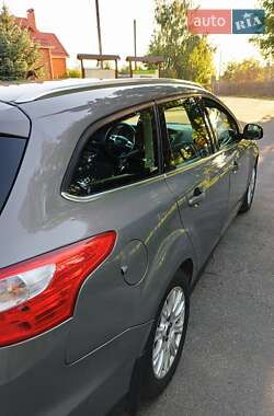 Универсал Ford Focus 2014 в 