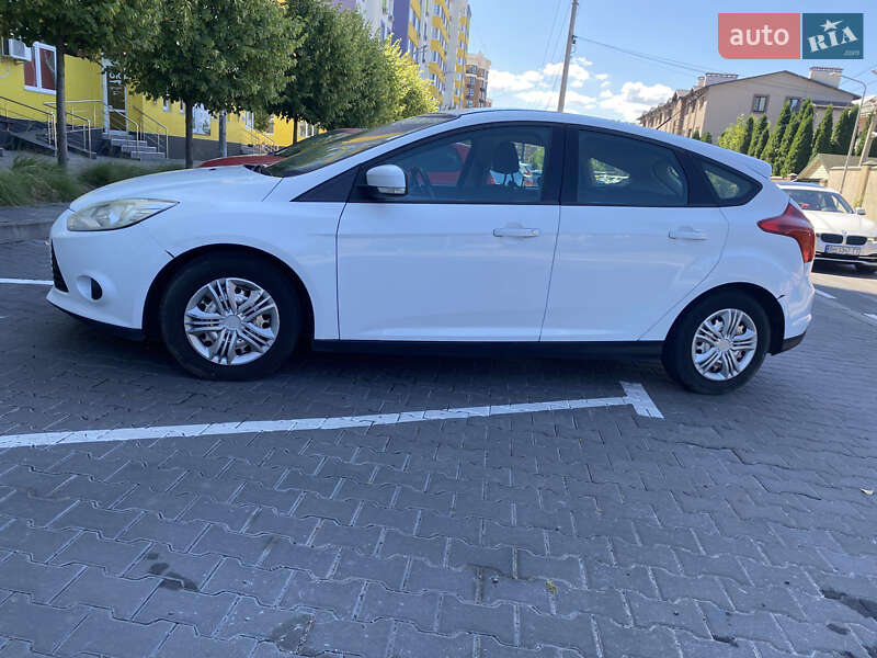 Хэтчбек Ford Focus 2012 в Киеве