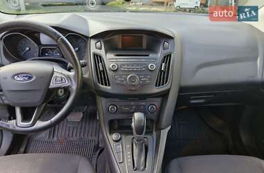 Седан Ford Focus 2016 в 