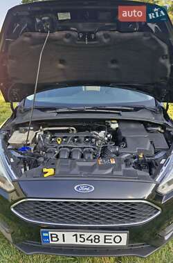 Седан Ford Focus 2016 в 