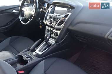 Седан Ford Focus 2014 в 