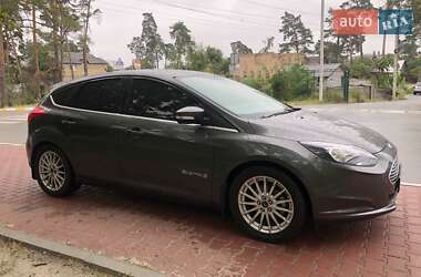 Хэтчбек Ford Focus 2015 в Ирпене
