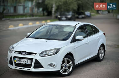 Седан Ford Focus 2013 в 