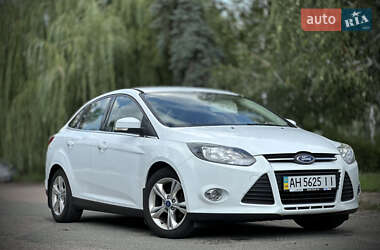 Седан Ford Focus 2013 в 