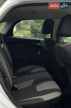 Седан Ford Focus 2013 в 