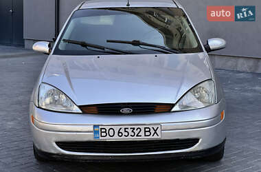 Седан Ford Focus 2002 в 