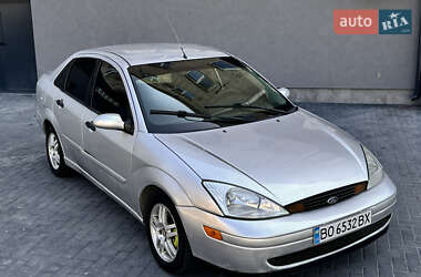Седан Ford Focus 2002 в 