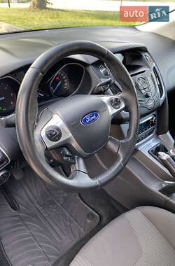 Универсал Ford Focus 2012 в 