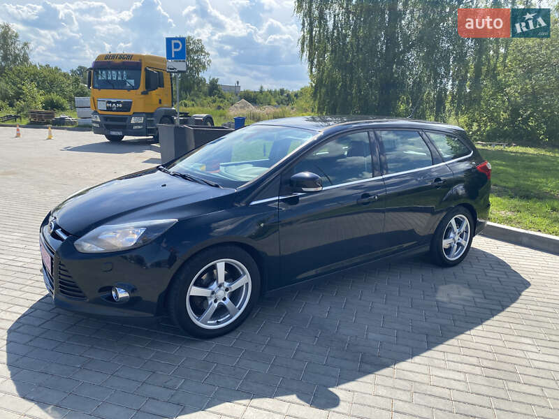 Универсал Ford Focus 2012 в 