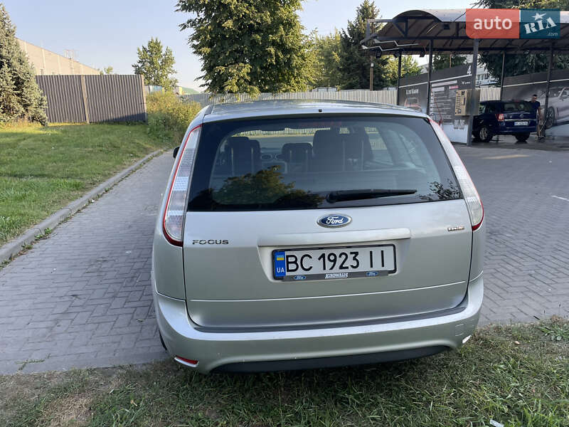 Универсал Ford Focus 2010 в Львове