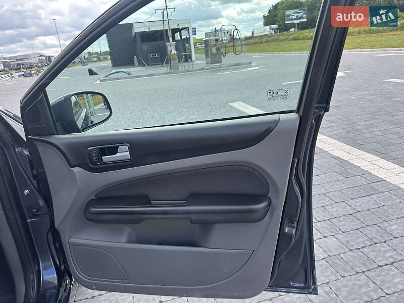 Универсал Ford Focus 2010 в Львове