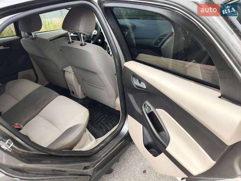 Хэтчбек Ford Focus 2012 в Киеве
