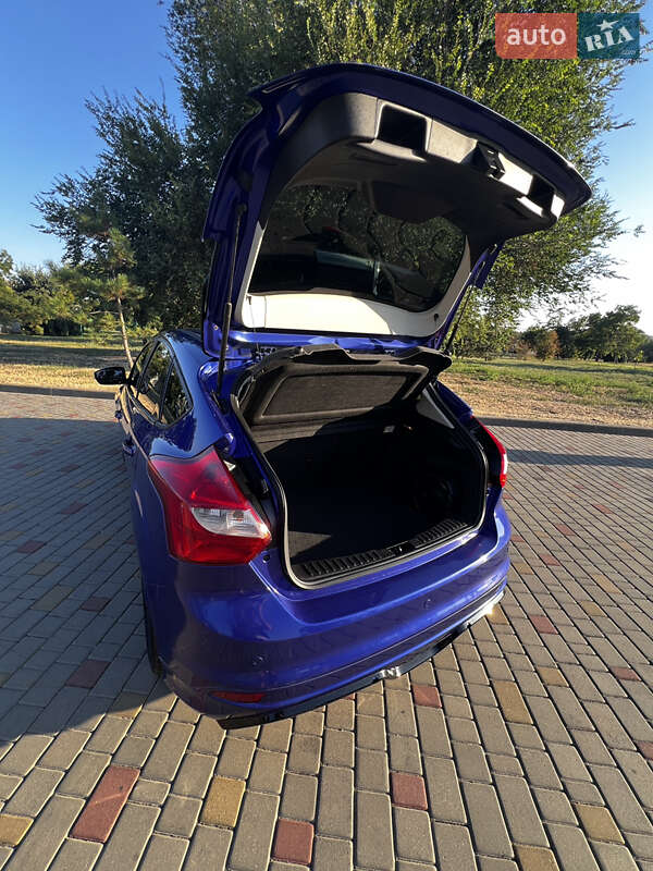 Хэтчбек Ford Focus 2014 в Измаиле