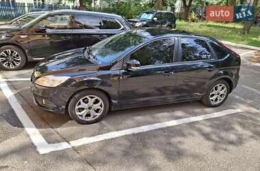 Хетчбек Ford Focus 2010 в 