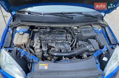 Хэтчбек Ford Focus 2007 в 