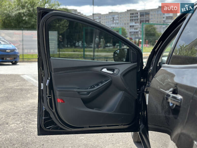 Хэтчбек Ford Focus 2016 в Шептицькому