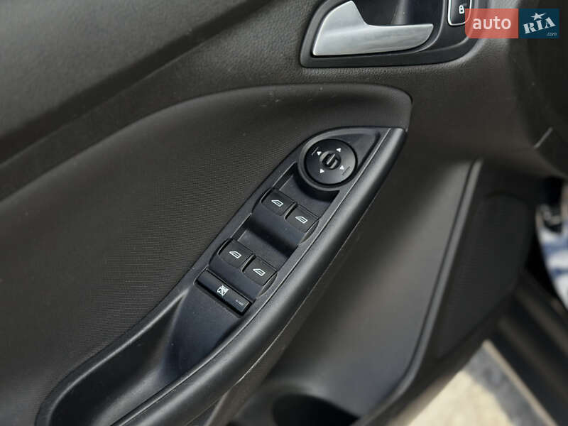 Хэтчбек Ford Focus 2016 в Шептицькому