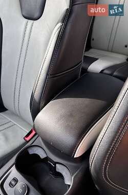 Седан Ford Focus 2014 в 