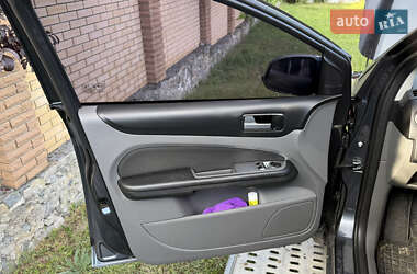 Универсал Ford Focus 2010 в 