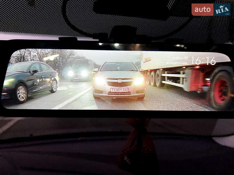 Седан Ford Focus 2018 в Киеве фото 10 Седан Ford Focus 2018 в Киеве