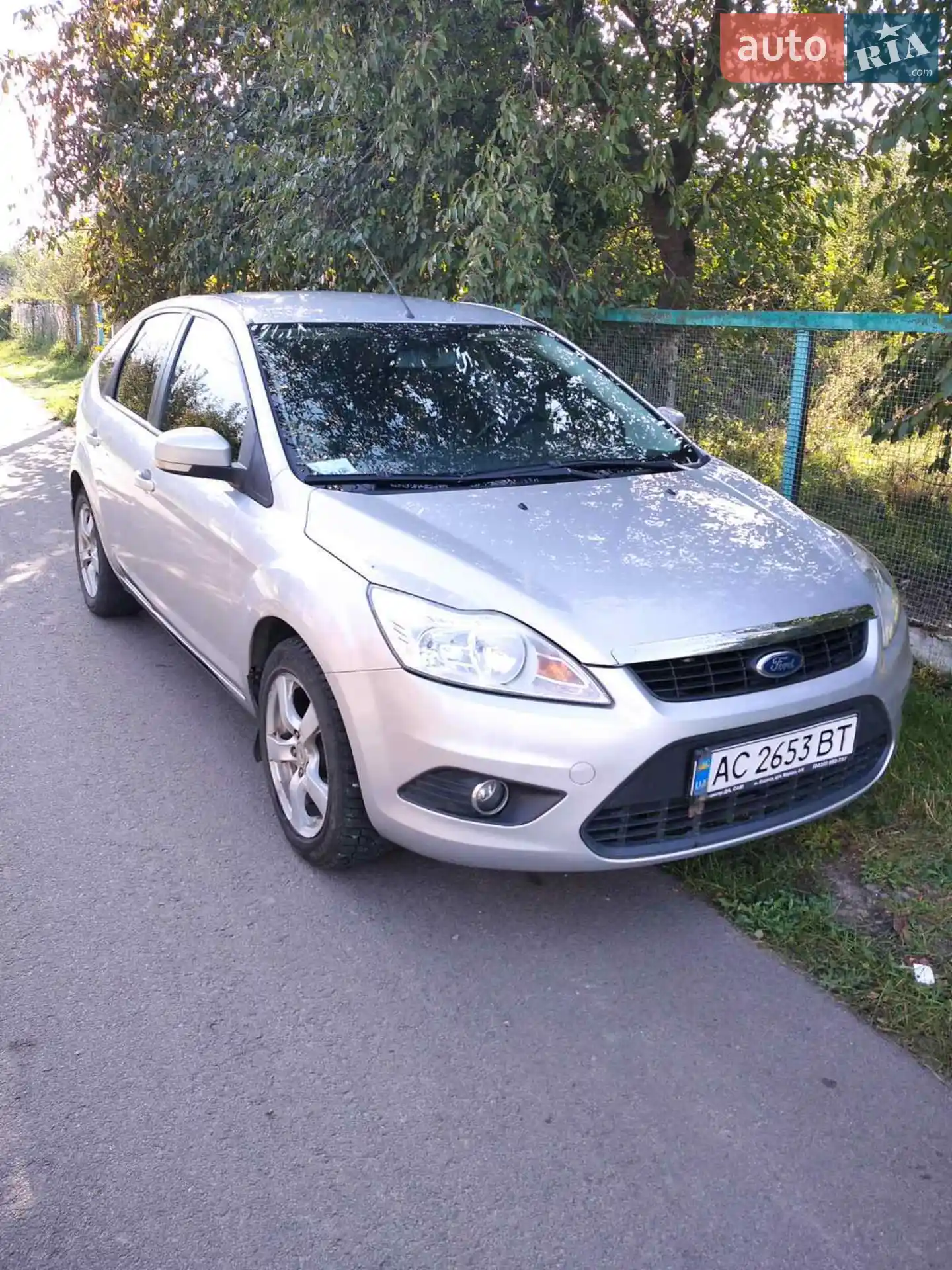 2010 Ford Focus - мініатюра 2