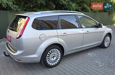 Универсал Ford Focus 2010 в 
