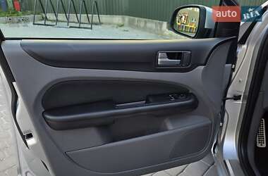 Универсал Ford Focus 2010 в 