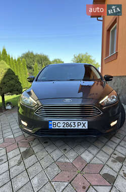 Седан Ford Focus 2017 в 