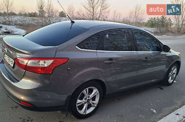 Седан Ford Focus 2012 в 