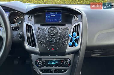 Универсал Ford Focus 2014 в 