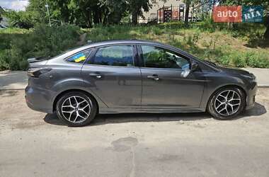 Седан Ford Focus 2016 в 