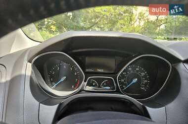 Седан Ford Focus 2016 в 