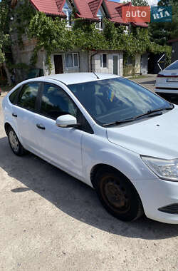 Хэтчбек Ford Focus 2011 в 