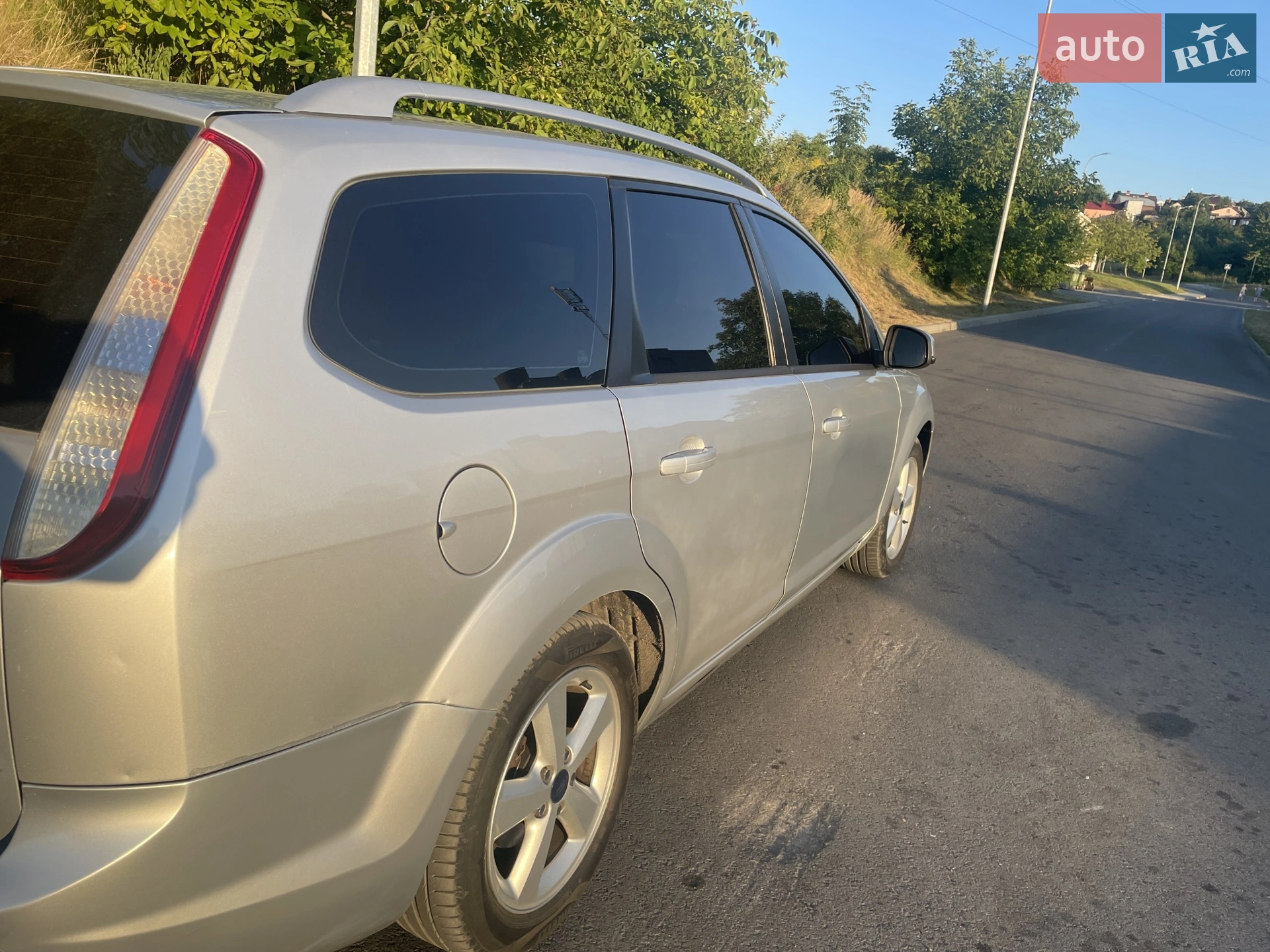 2010 Ford Focus - мініатюра 3