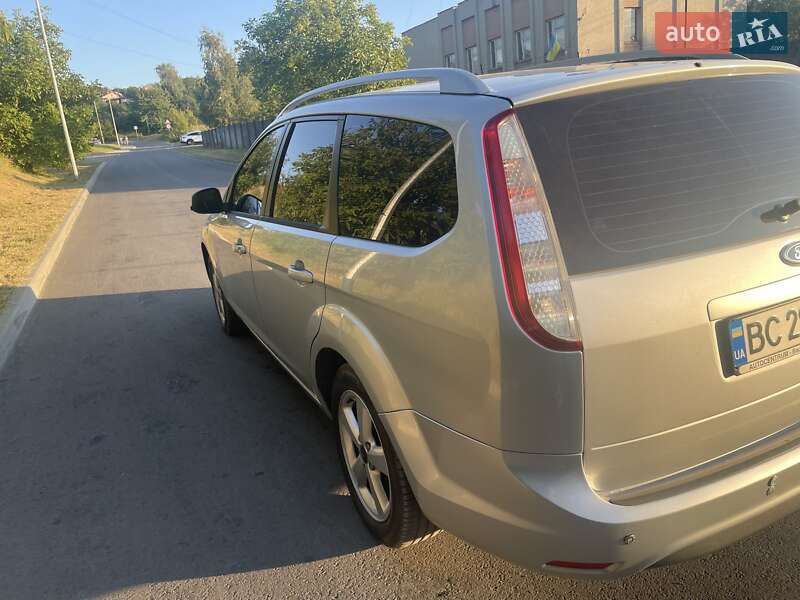 Универсал Ford Focus 2010 в Львове фото 5 Универсал Ford Focus 2010 в Львове