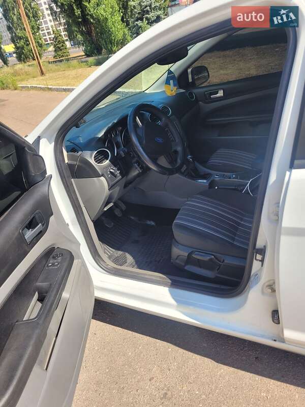 Хэтчбек Ford Focus 2008 в Черкассах