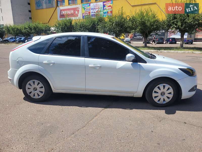 Хэтчбек Ford Focus 2008 в Черкассах