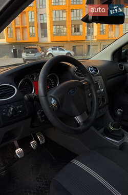 Универсал Ford Focus 2010 в 