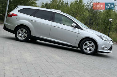 Универсал Ford Focus 2014 в 