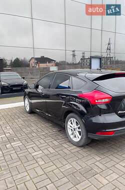 Хэтчбек Ford Focus 2017 в 