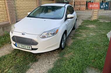 Хэтчбек Ford Focus 2013 в Черновцах