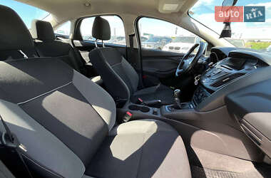 Седан Ford Focus 2013 в 