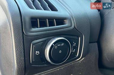Седан Ford Focus 2013 в 