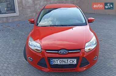 Седан Ford Focus 2011 в 