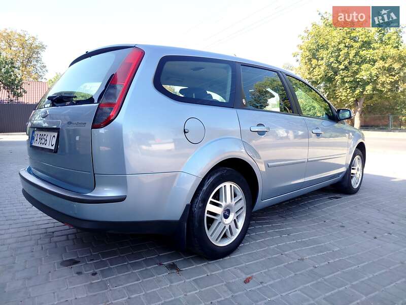 Универсал Ford Focus 2004 в Первомайске