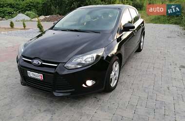 Хэтчбек Ford Focus 2013 в 