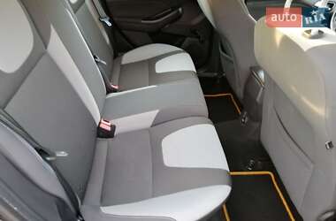 Хэтчбек Ford Focus 2013 в 
