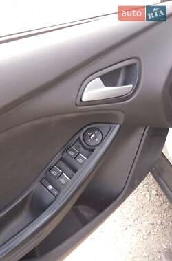 Універсал Ford Focus 2013 в 
