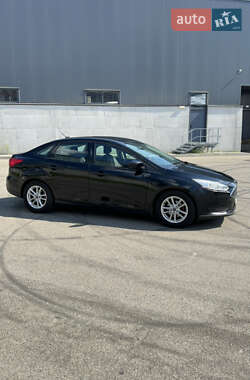 Седан Ford Focus 2017 в 