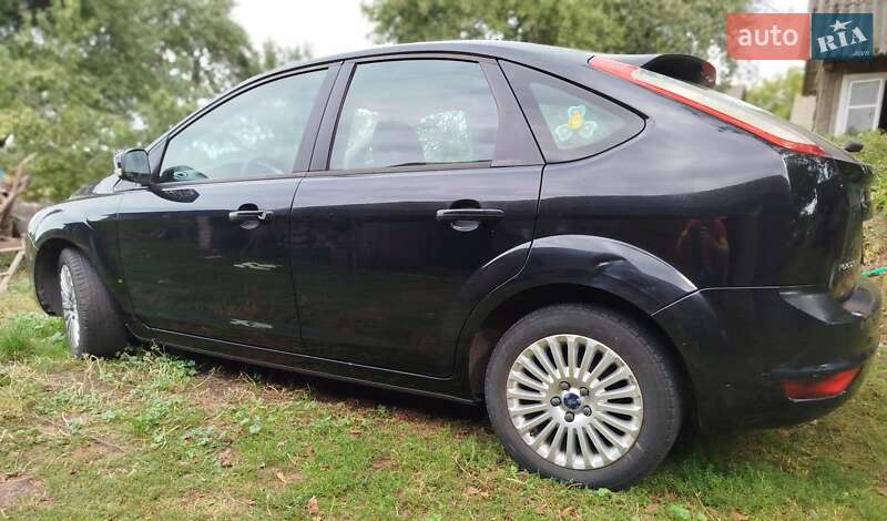 Хэтчбек Ford Focus 2008 в Луцке
